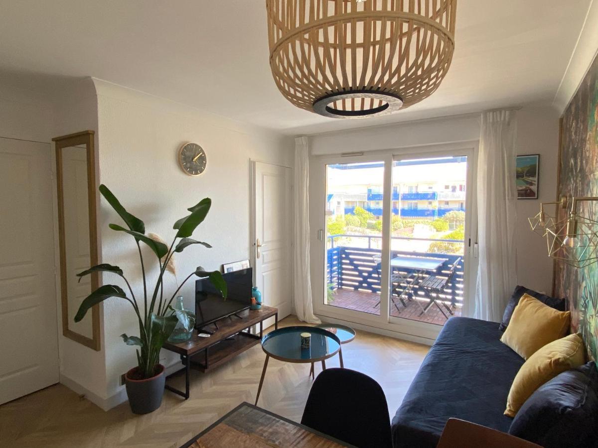 Appartement Cosy Avec Piscine, Acces Direct Plage Лаканау Екстериор снимка